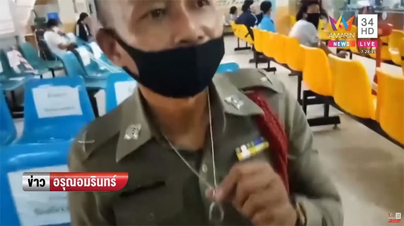 ภาพข่าวบุกชาร์จชายคลั่งถือมีด