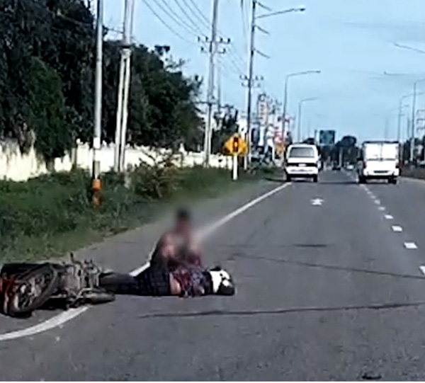 ภาพข่าวคนขับรถตู้เฉี่ยว จยย.