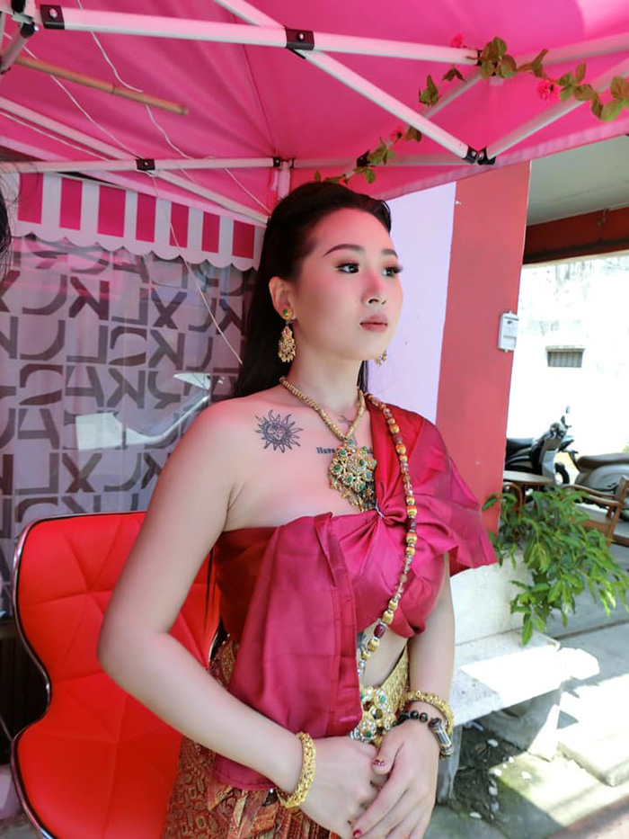 แม่ค้าเฉาก๊วยนมสด