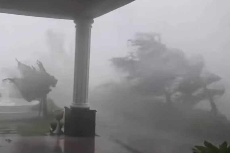 พายุฤดูร้อนถล่มเชียงใหม่ 