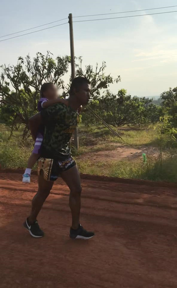 เปิดภาพ บัวขาว บัญชาเมฆ ถ่ายกับลูกสาวตัวน้อย 