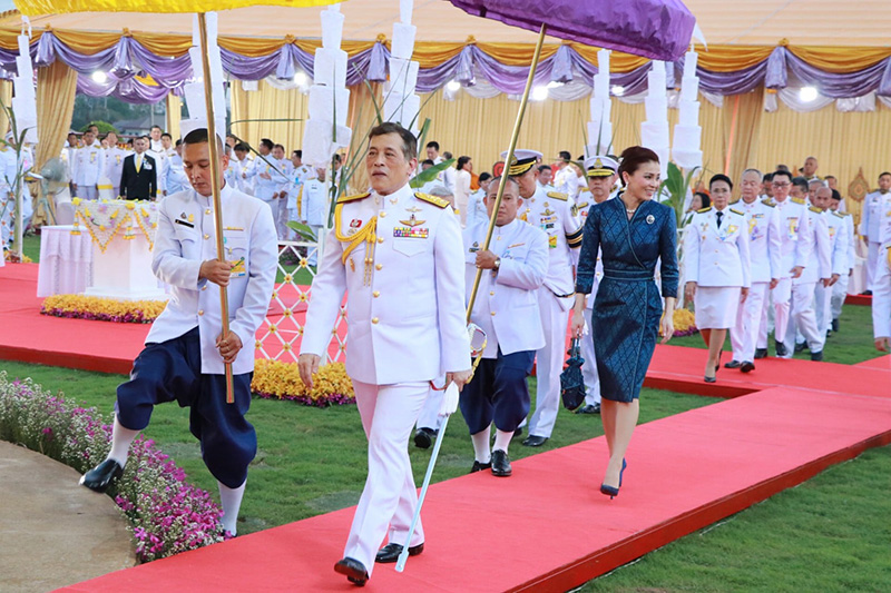 ฉลองพระองค์ พระราชินี 