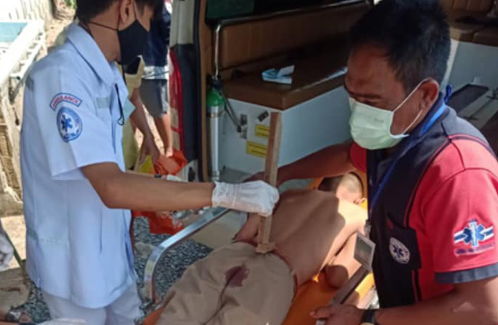 นักเรียนพลาดหกล้มในโรงเรียน