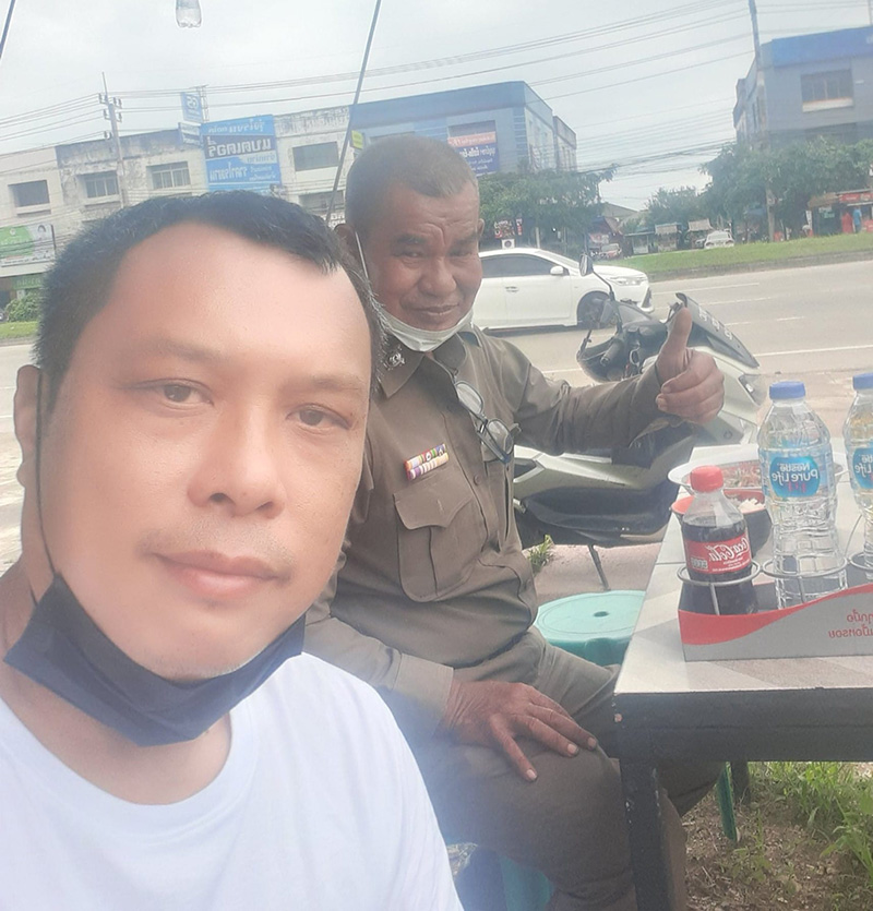 เจ้าของร้าน เหวอ ลุงขับซาเล้งลูกค้าประจำ