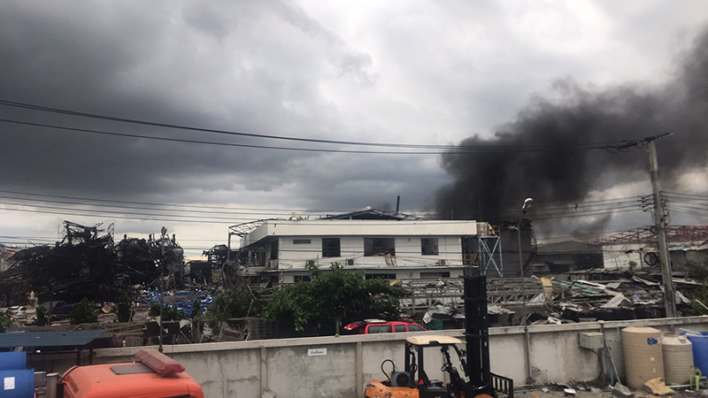 ไฟไหม้โรงงานกิ่งแก้ว