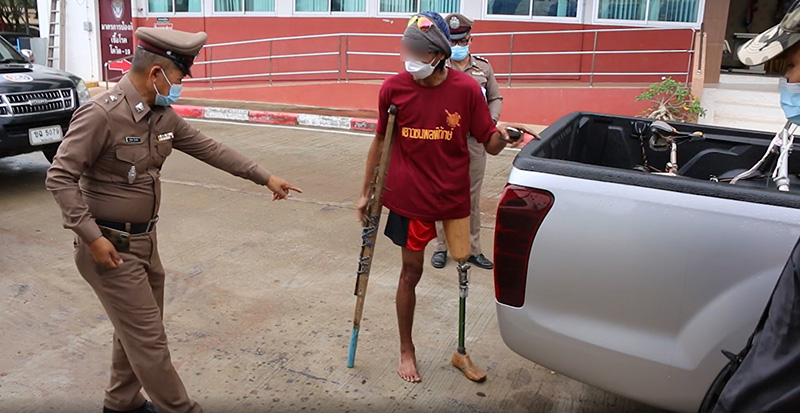 รวบโจรขาเทียม 