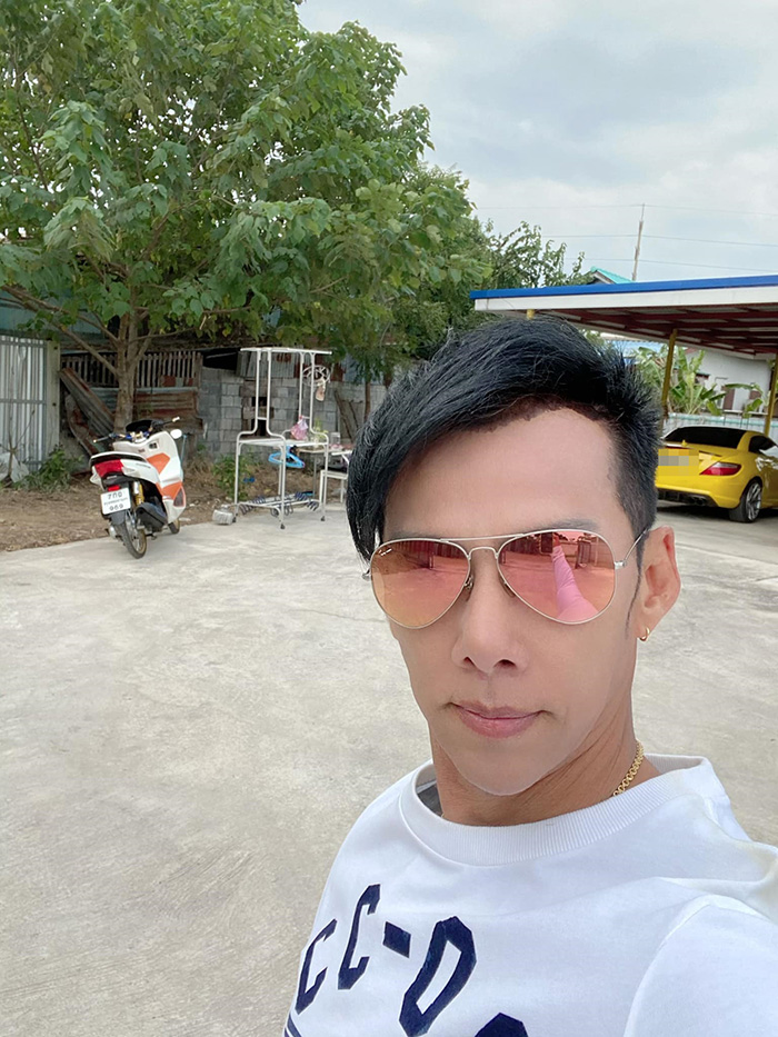 ดาราตัวประกอบ เซลฟี่กับเบนซ์เหลือง ขอโทษ