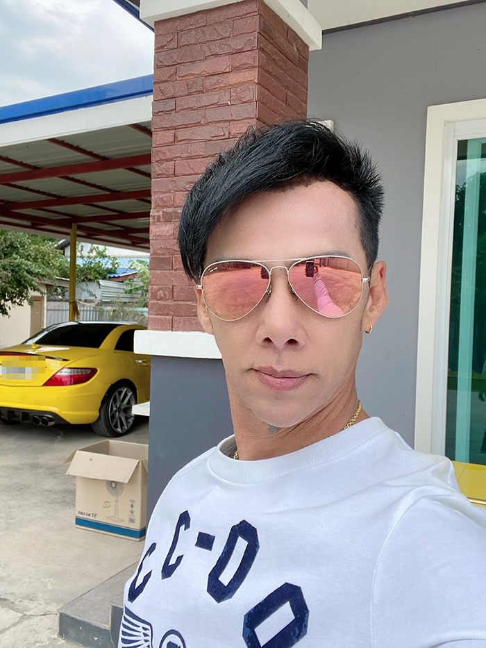 ดาราตัวประกอบ เซลฟี่กับเบนซ์เหลือง ขอโทษ