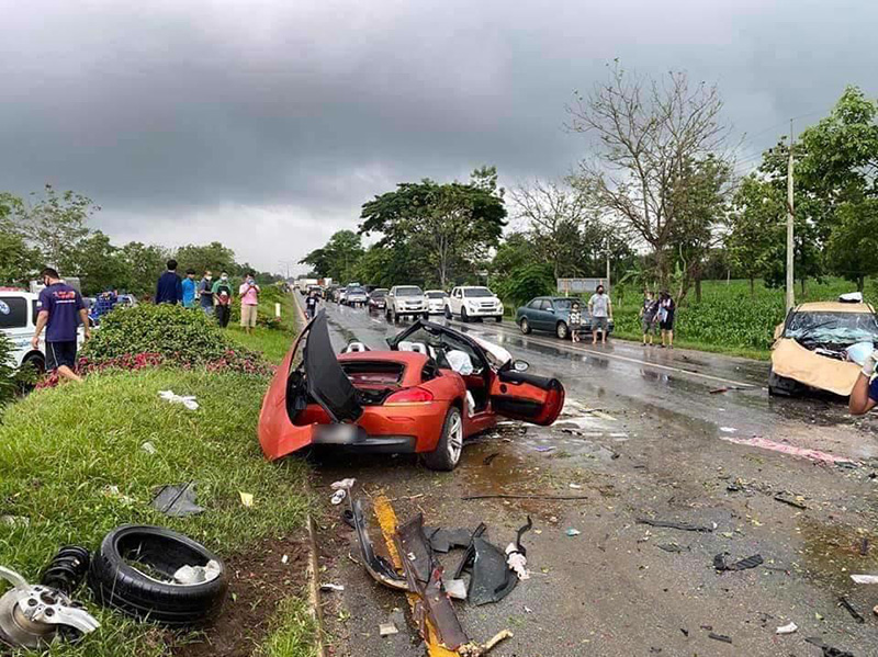 Z4 ซิ่งชนยับ