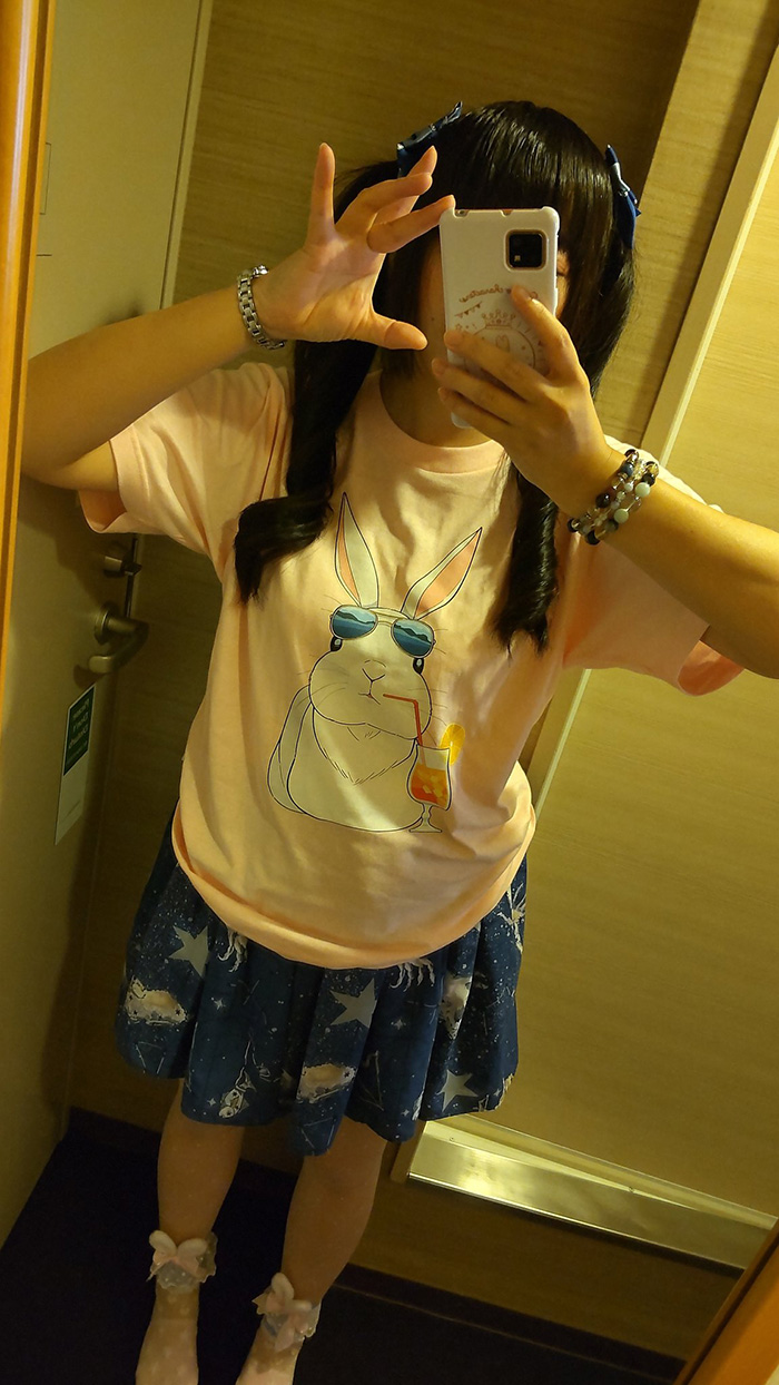 คนปลื้มสาวขายเสื้อ มุมิคาวาอี้