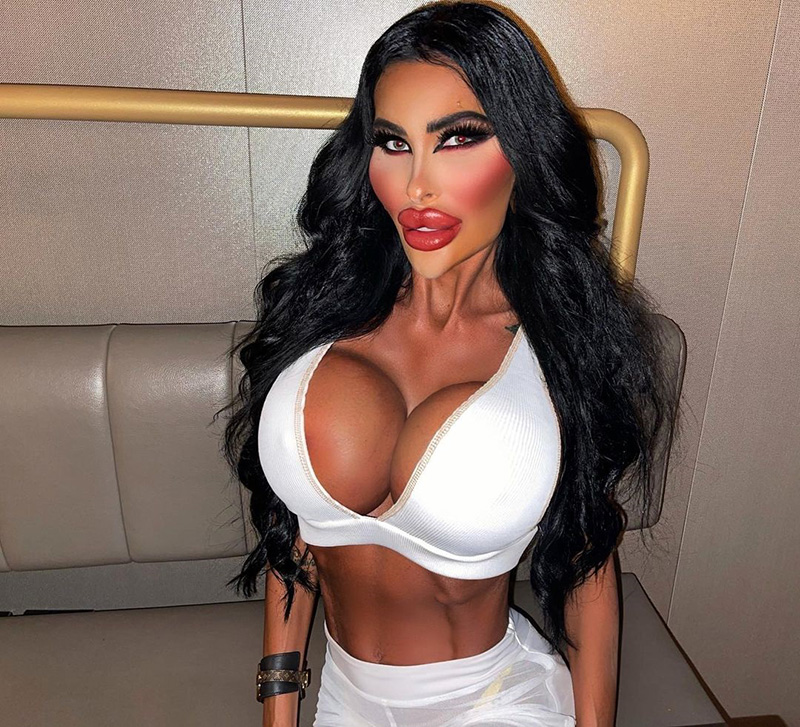 สาวจะเสริมเต้าเพิ่ม 