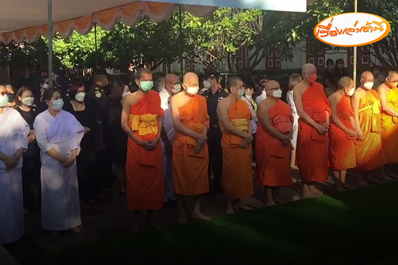 ลูกศิษย์แห่รอรับสรีระสังขาร สมเด็จช่วง 