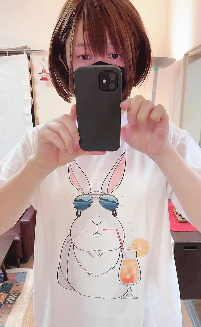 คนปลื้มสาวขายเสื้อ มุมิคาวาอี้