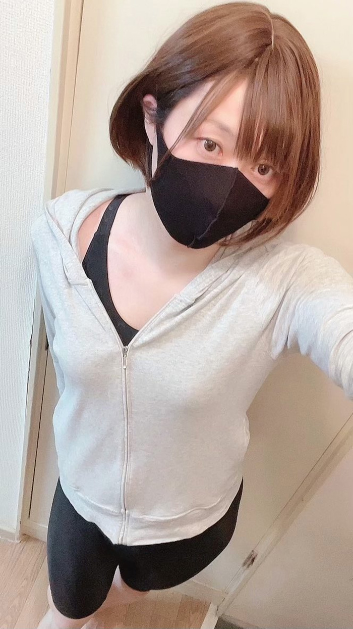 คนปลื้มสาวขายเสื้อ มุมิคาวาอี้