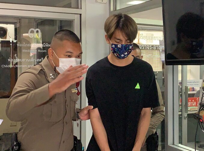 แฟนสาว ทอยทอย ธนภัทร