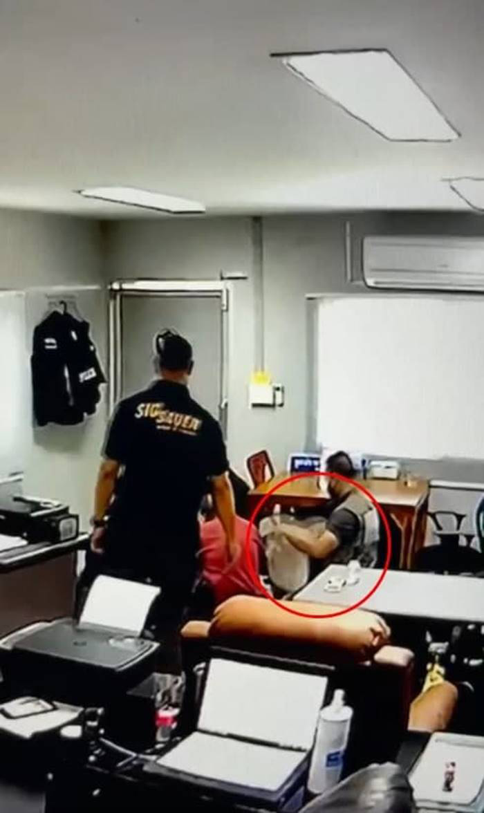 ผู้กำกับโจ้