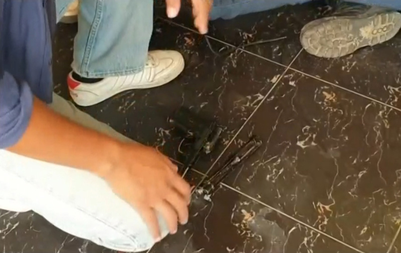 เด็ก 15 คลุ้มคลั่ง ใช้ค้อนกระหน่ำทุบศีรษะเด็ก 12 ดับ