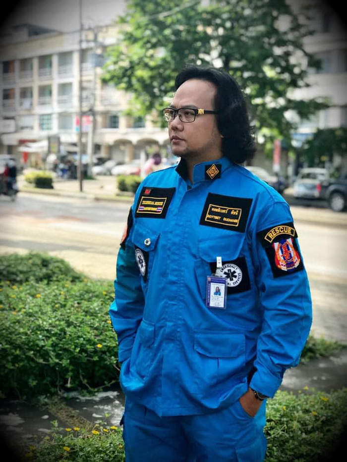 ลูก อ.ถวัลย์ ดัชนี