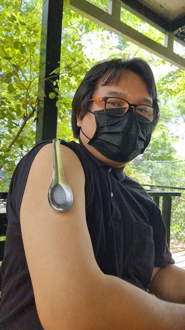 ฉีดวัคซีนแล้วกลายเป็นแมกนีโต้