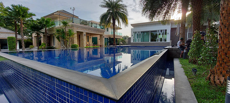 แฉผู้กำกับโจ้ รถหรูเกือบ 30 คัน