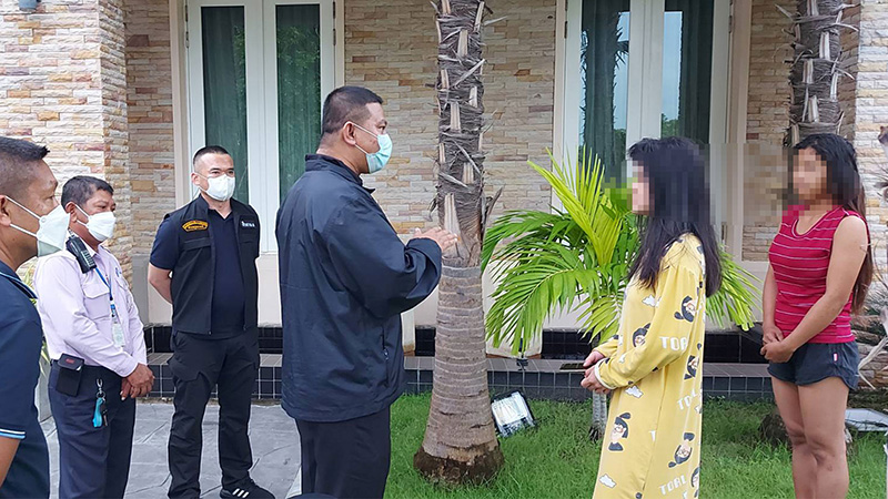 แฉผู้กำกับโจ้ รถหรูเกือบ 30 คัน