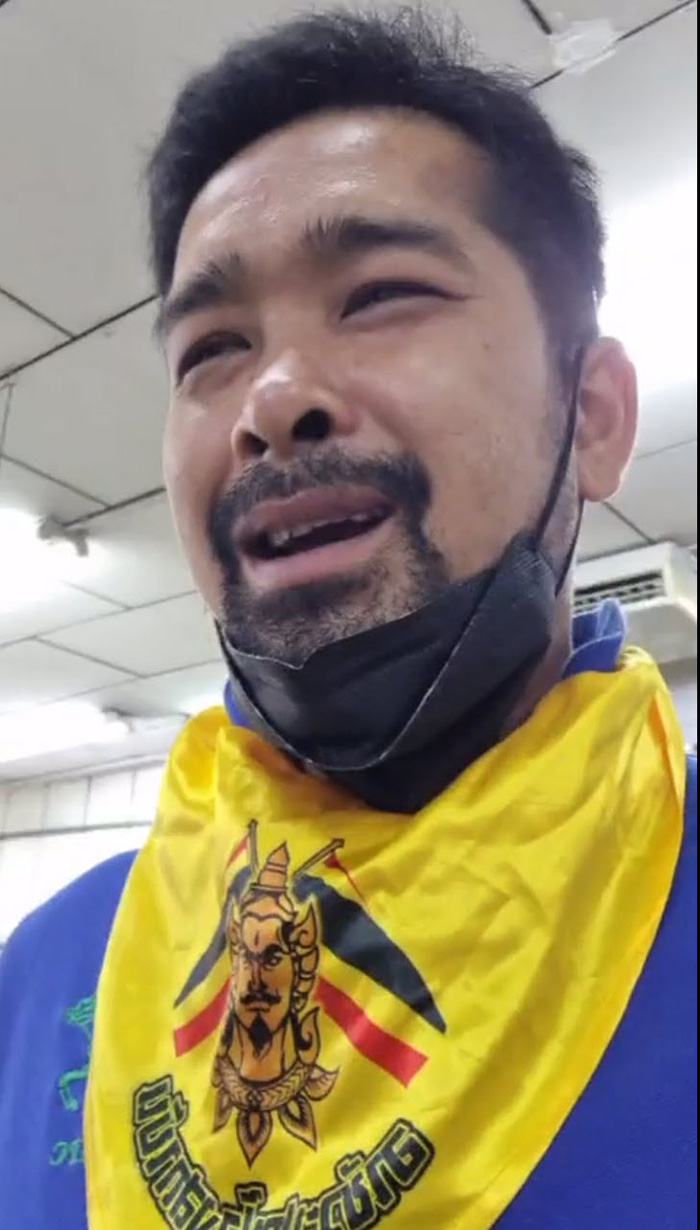 เต้ อาชีวะปกป้องสถาบัน ไลฟ์กลางร้านน้ำพริกนิตยา