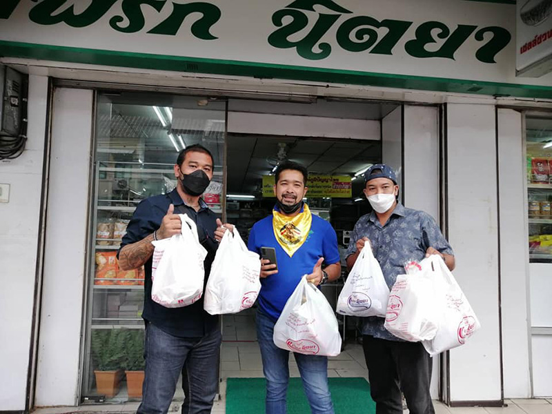 เต้ อาชีวะปกป้องสถาบัน ไลฟ์กลางร้านน้ำพริกนิตยา