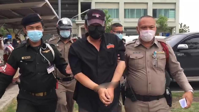 ชายวัย 55 ยิงสาว 19 ดับ 