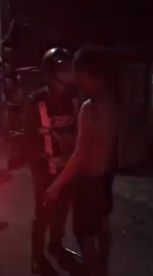 ชายกร่างจัด ฉุนตำรวจเข้าระงับเหตุ 