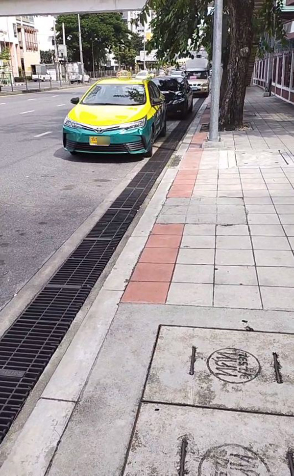 หนุ่มไรเดอร์ โวย เจอแท็กซี่หัวร้อนถือมีดสั้นไล่แทง 