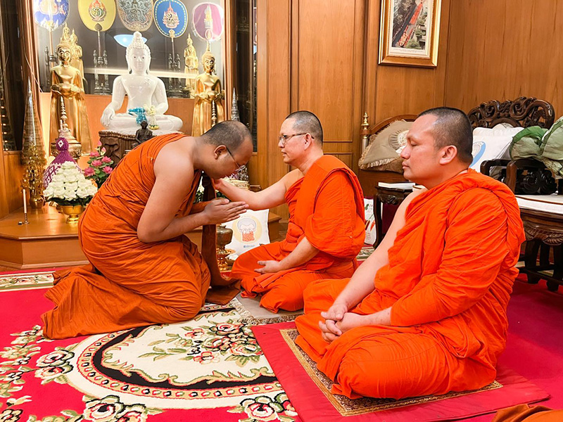 อดีตพระไพรวัลย์ วรรณบุตร