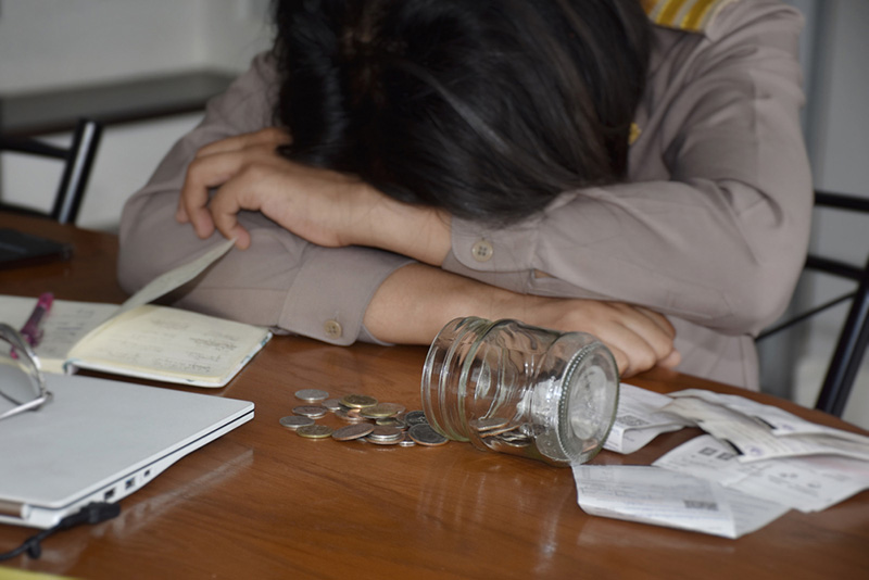 โซเชียลแห่ติด #ทําไมครูไทยอยากลาออก