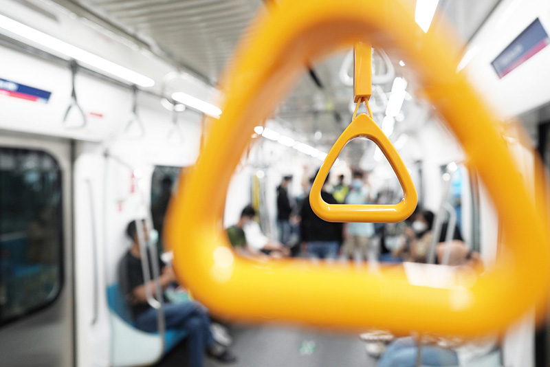 หนุ่มหน้าซีด โดนปรับหนักเกือบ 5 หมื่น หลังโชว์หื่น