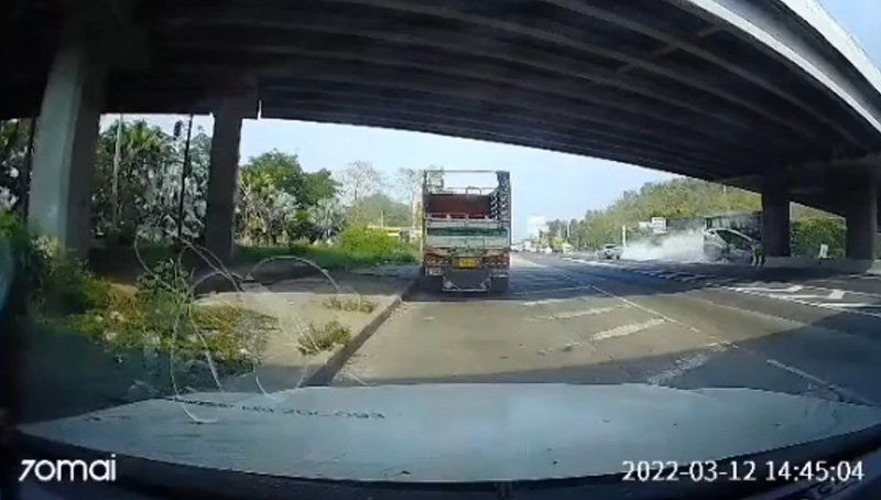 คลิปกล้องหน้ารถนาที