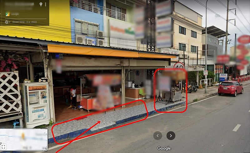 แฉภาพ ร้านอาหารยึดทางเท้าปูกระเบื้องเฉย