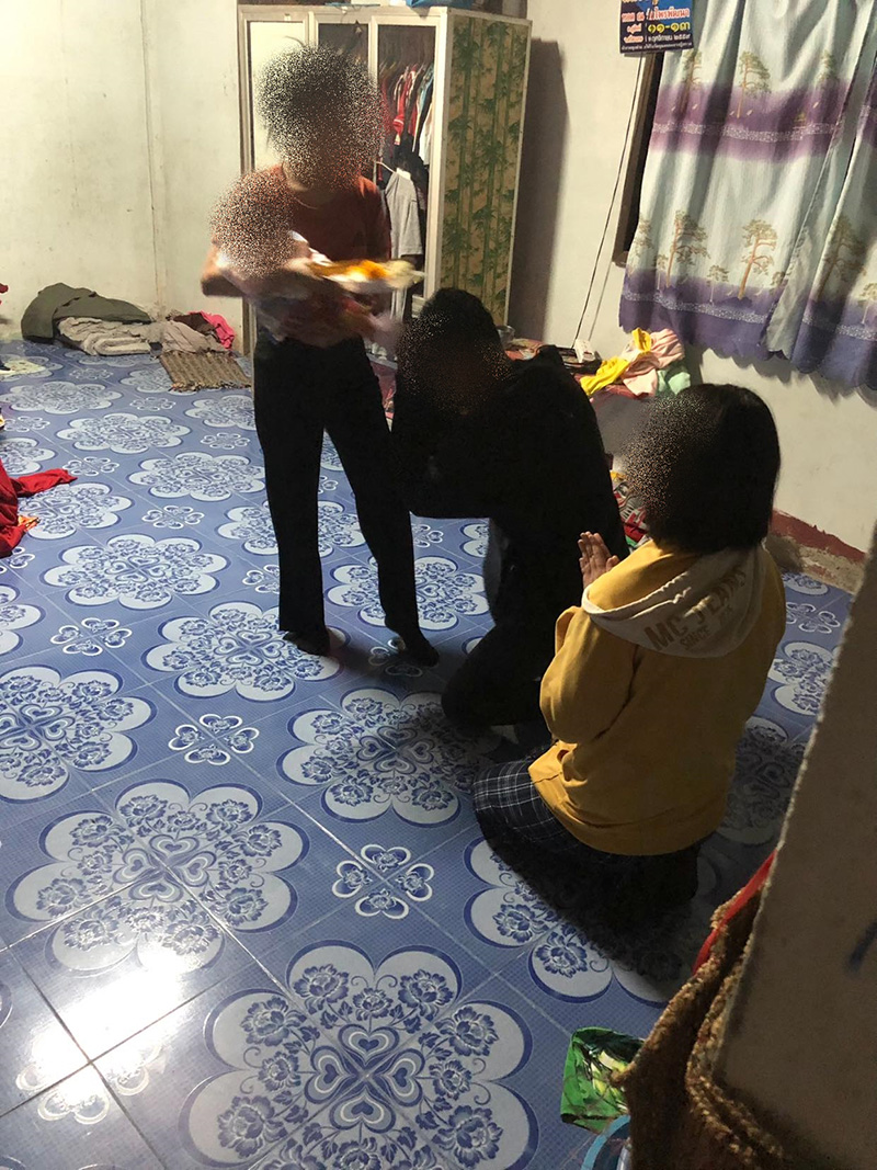 เมียหลวงโพสต์ภาพอุ้มลูกยืนดูผัวพาเมียน้อยยกขันธ์ 5 ขอหย่า 