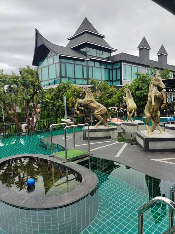 ขายคฤหาสน์ 100 ล้าน