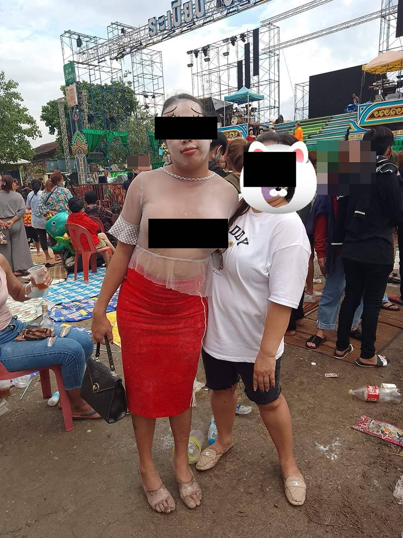 เปลือยอกเข้าวัด คนเมนต์ลั่น