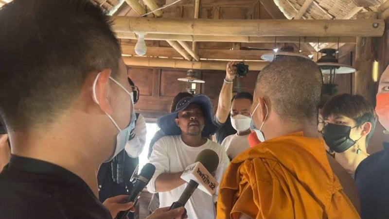 หมอปลา วางแผนล่อจับพระฉาว