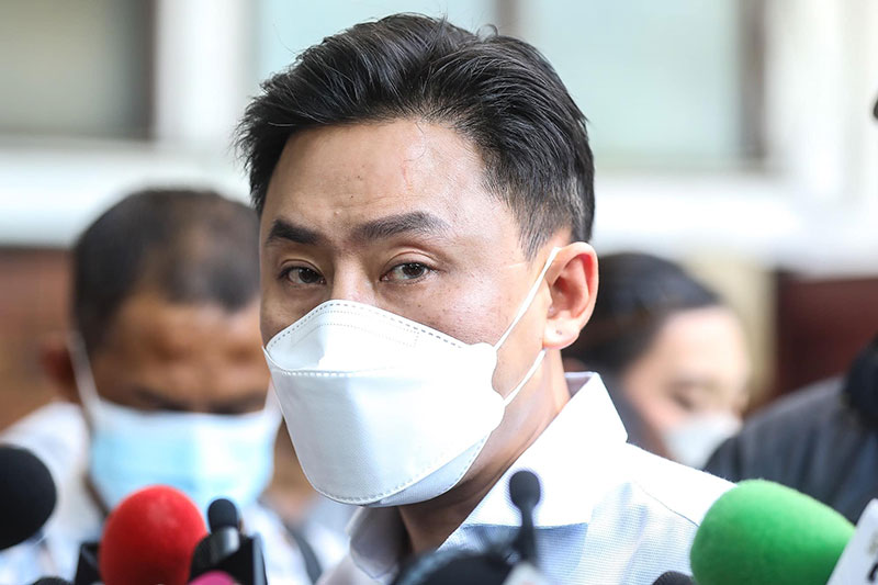 ทนายตั้ม ษิทรา