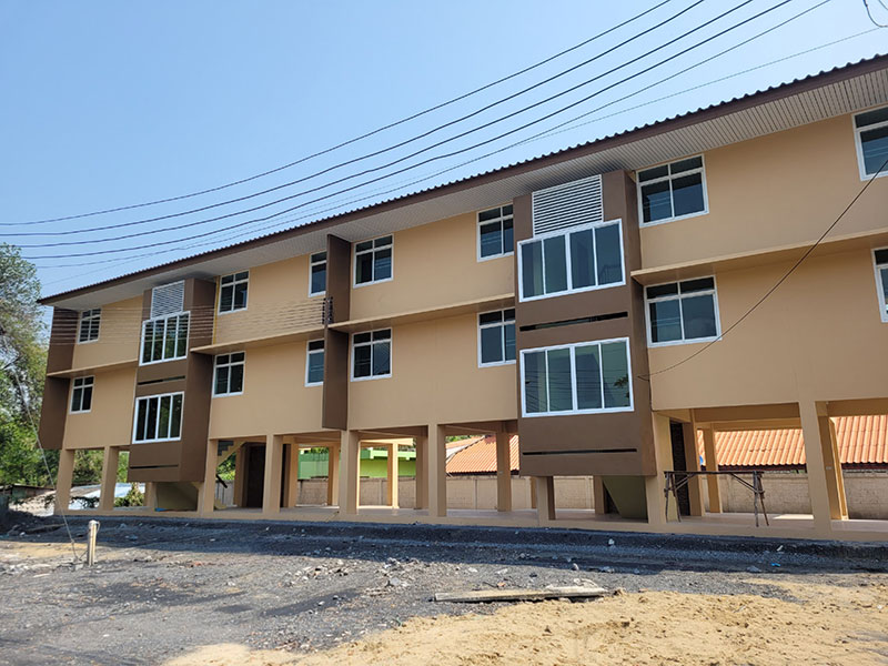 โรงเรียนดังรับสมัครครู อวดบ้านพักวิวภูเขา