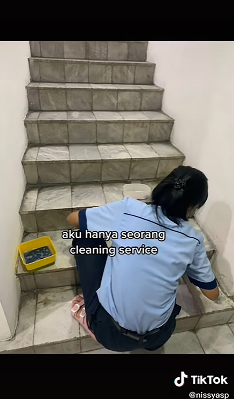 ไวรัลสาว พนง.ทำความสะอาด ถอดรูปมาอย่างจึ้ง 