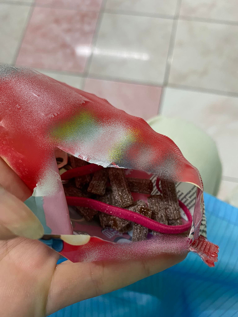 แกะซองขนมเจอกุญแจอะไรไม่รู้ 