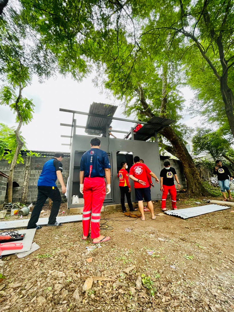 เปิดชีวิตตาเฝ้าศพภรรยา 21 ปี เรียนจบเภสัช