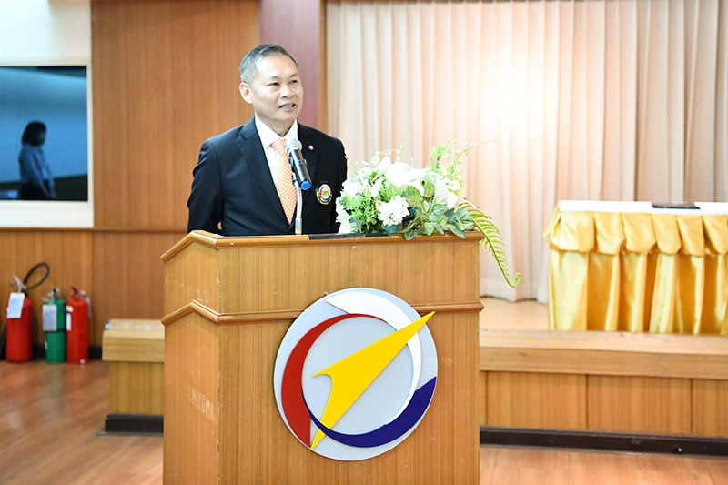 พล.อ.อ. ปรีชา ผอ.สทป. 