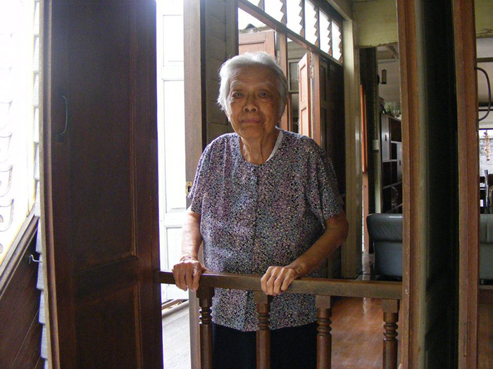 ม.ร.ว.รุจีสมร สุขสวัสดิ์ ครูใหญ่โรงเรียนวรรณวิทย์