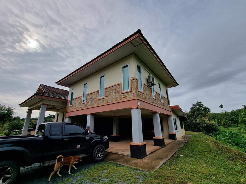 ประกาศขายบ้านชวนอึ้ง บ้านหลังโต พร้อมสวนทุเรียน