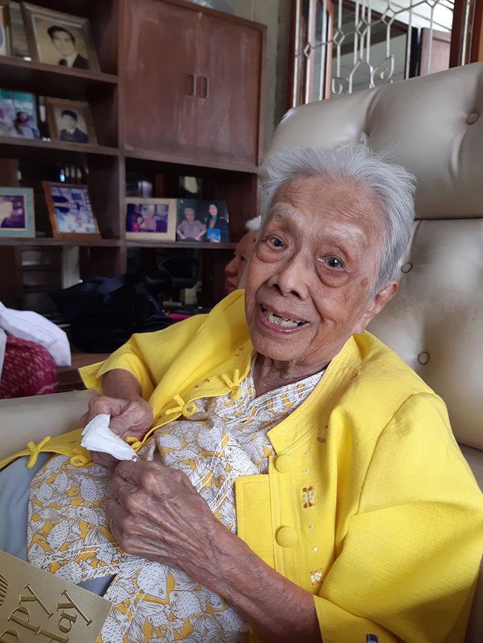 ม.ร.ว.รุจีสมร สุขสวัสดิ์ ครูใหญ่โรงเรียนวรรณวิทย์