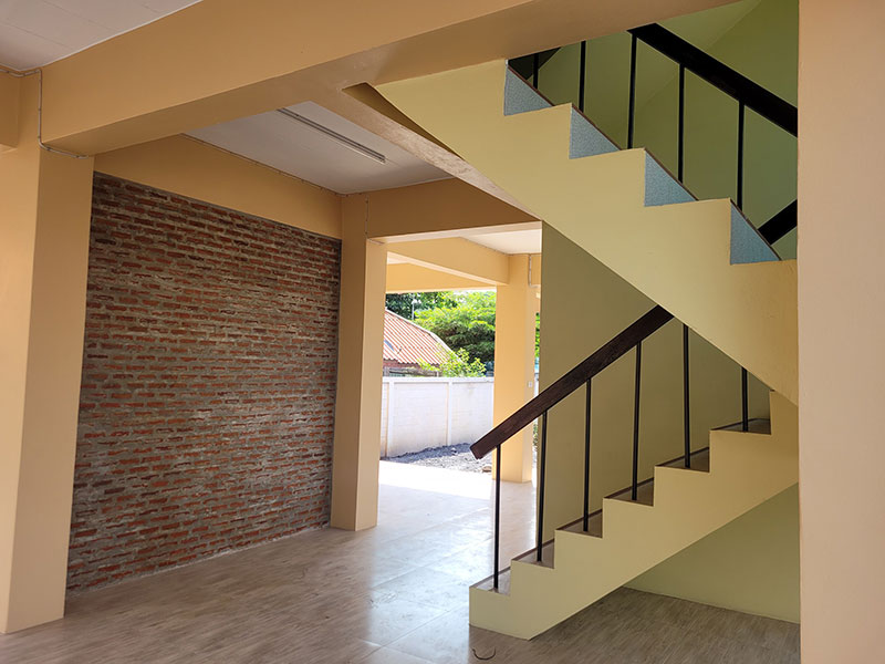 โรงเรียนดังรับสมัครครู อวดบ้านพักวิวภูเขา