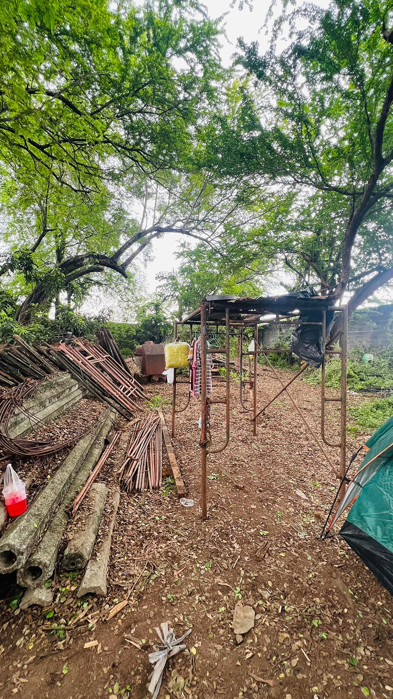 เปิดชีวิตตาเฝ้าศพภรรยา 21 ปี เรียนจบเภสัช